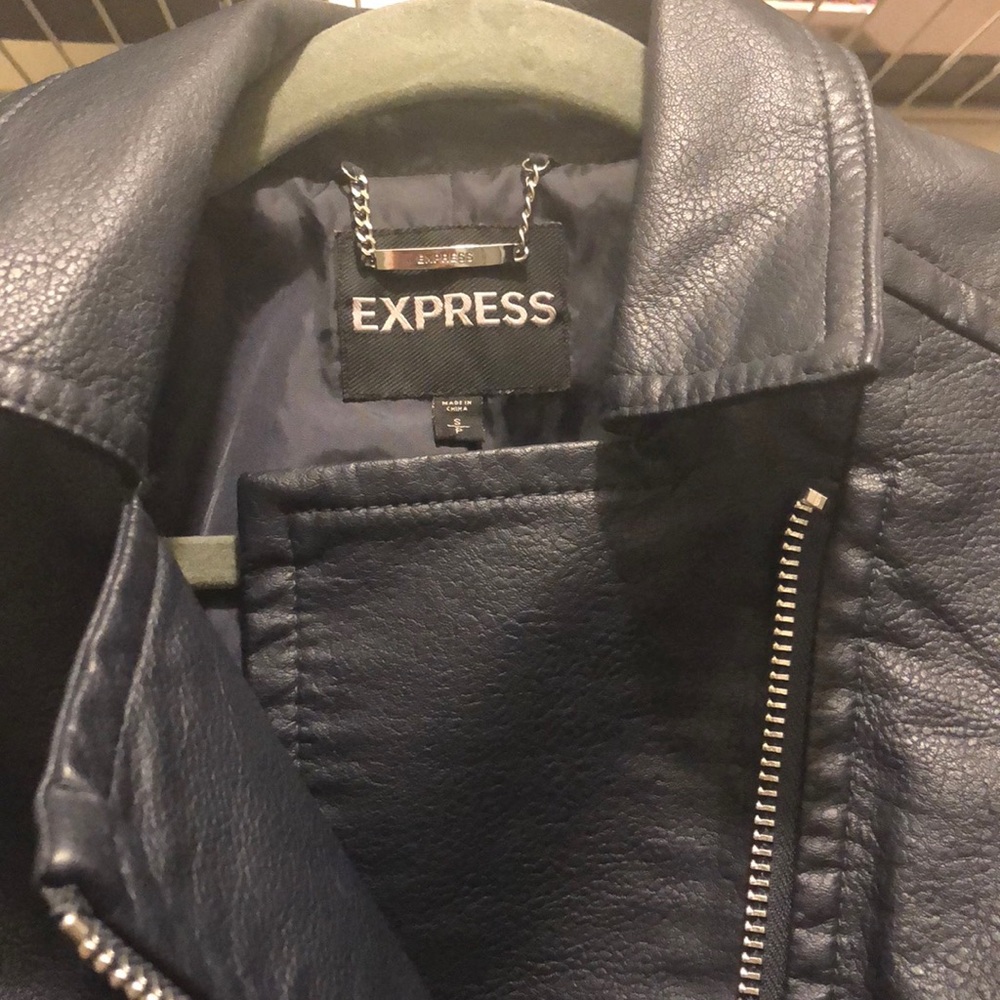 Jacket - Picture 2 of 3